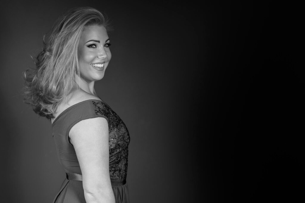Funeral and Memorial Singer - Olivia Grace Piper